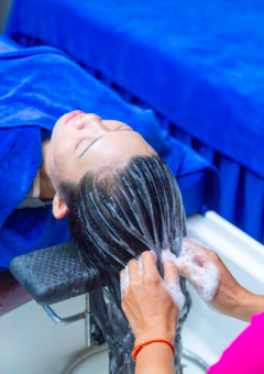 Gội Đầu Dưỡng Sinh – Bí Quyết Làm Đẹp & Thư Giãn Từ Tinh Hoa Đông Y